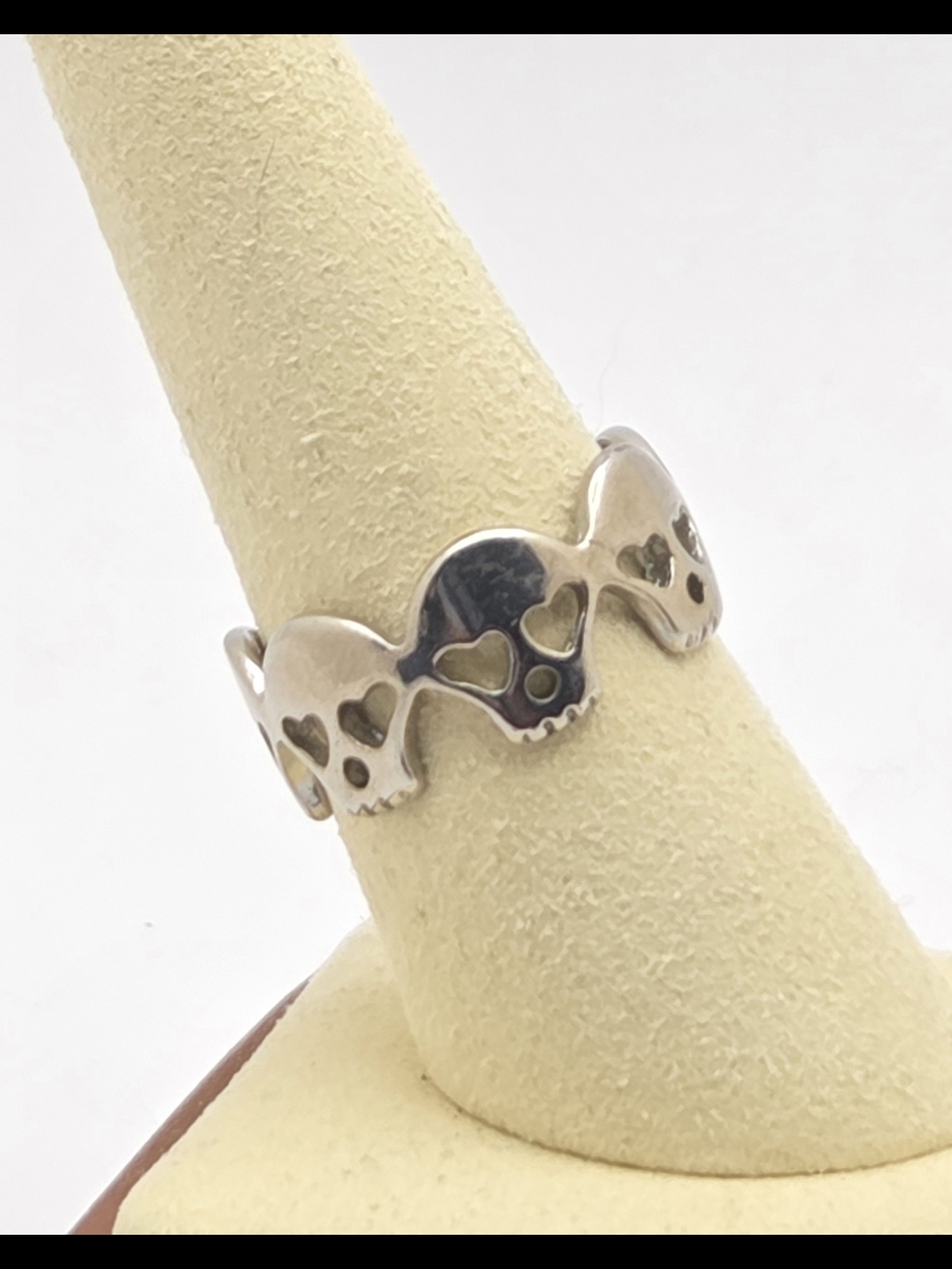 Silver Tone Skull & Heart Eye Openwork Eternity Band Ring - Size 8